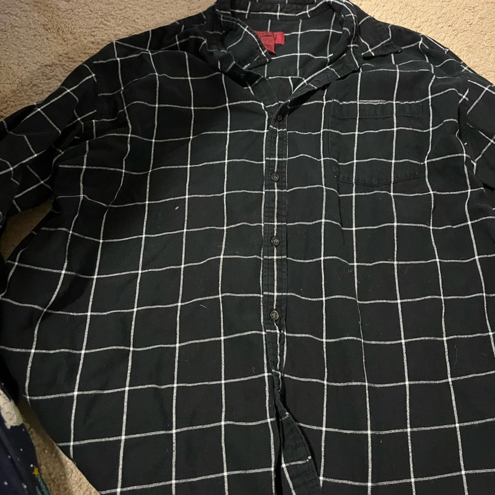 Foundry men’s casual button down